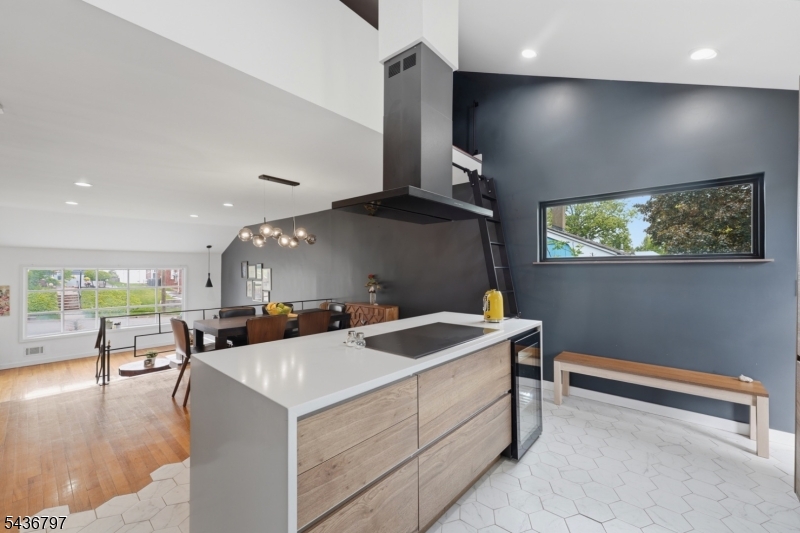 17 Arthur Dr