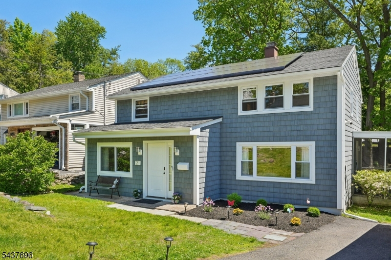 21 Howard Pl