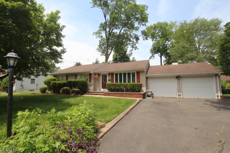 248 W Prescott Ave