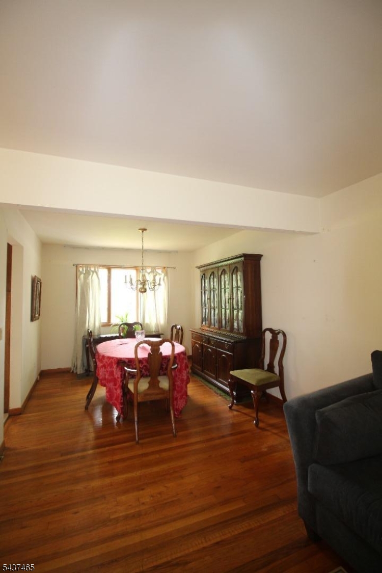 248 W Prescott Ave