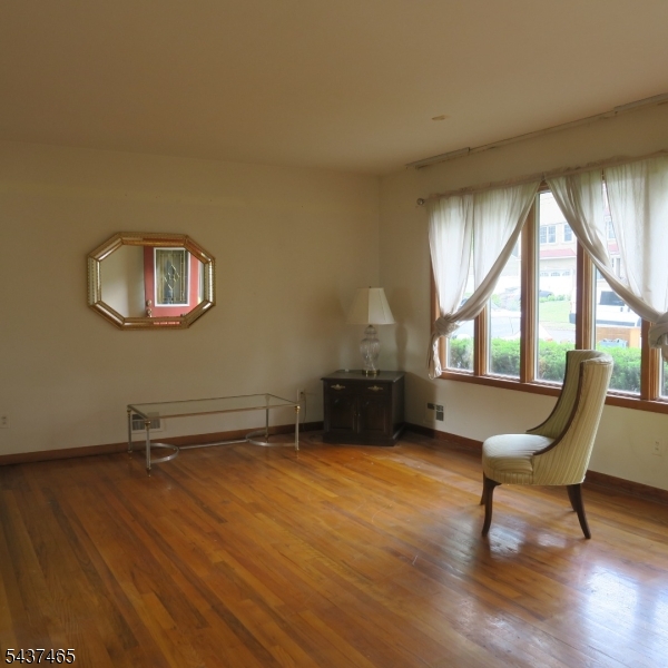 248 W Prescott Ave