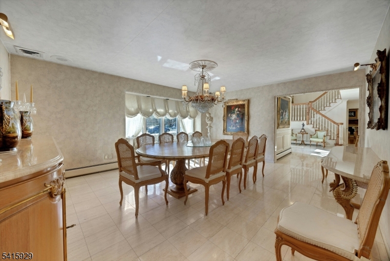 510 Hampton Hill Rd