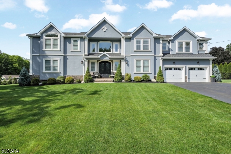 42 Saratoga Dr