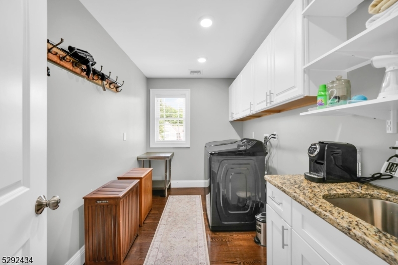 42 Saratoga Dr