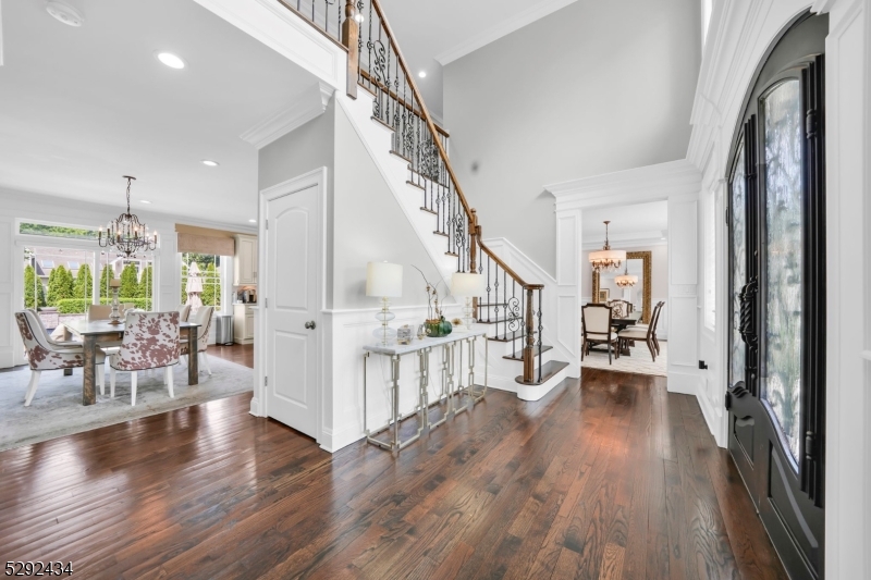 42 Saratoga Dr