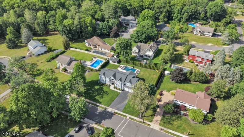 42 Saratoga Dr