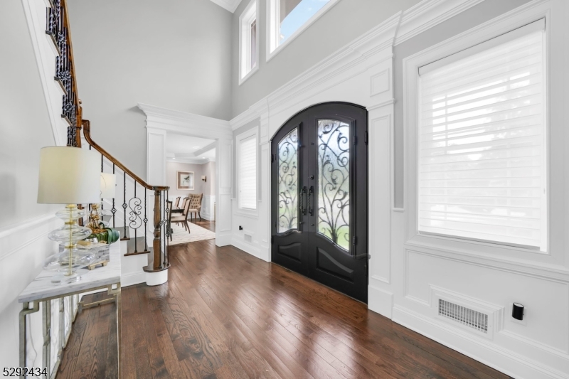42 Saratoga Dr