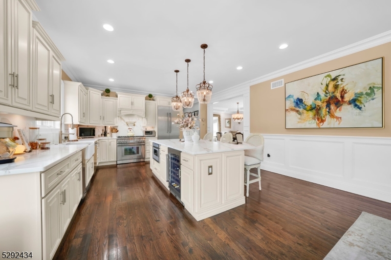 42 Saratoga Dr