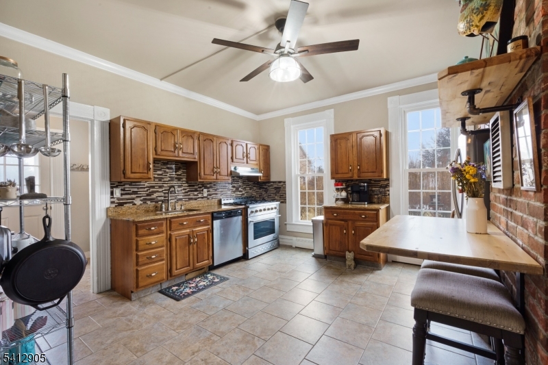 23 Knowlton Rd