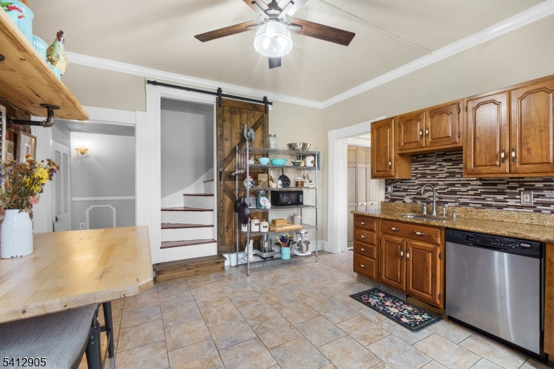 23 Knowlton Rd