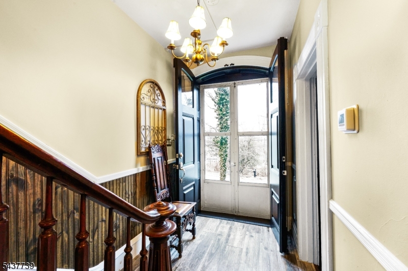 23 Knowlton Rd