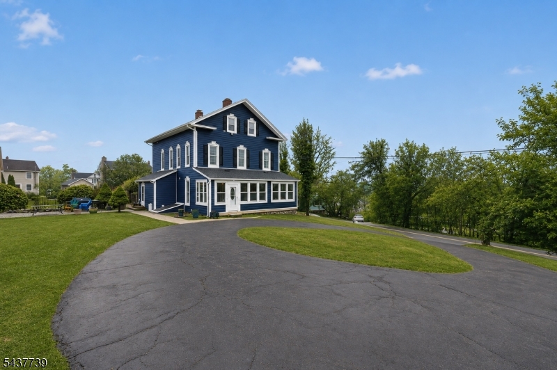 23 Knowlton Rd