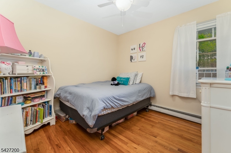 23 Country Hill Rd