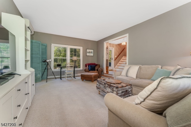 23 Country Hill Rd