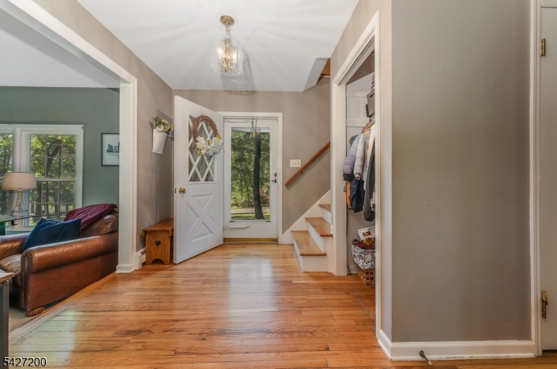 23 Country Hill Rd