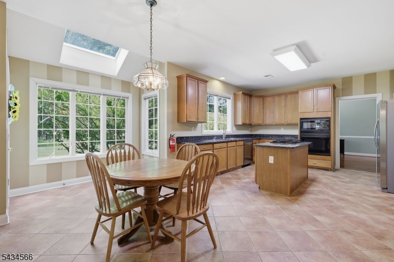 6 Janet Dr