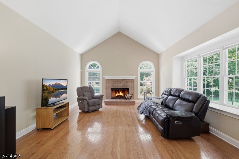 6 Janet Dr