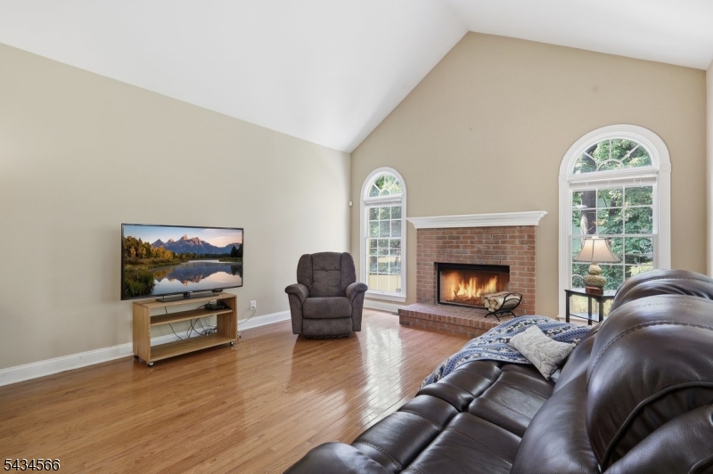 6 Janet Dr