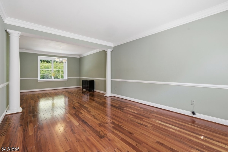 6 Janet Dr