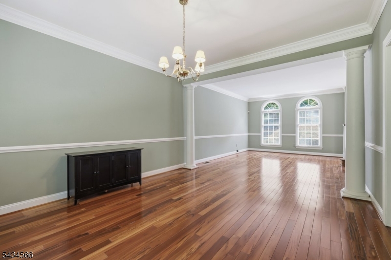 6 Janet Dr