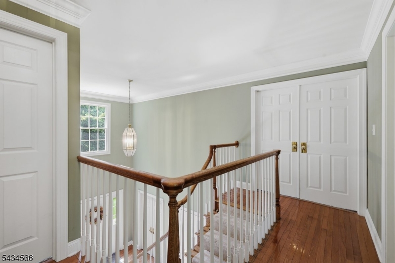 6 Janet Dr