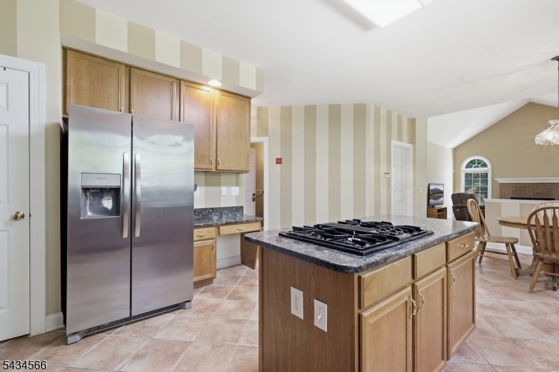 6 Janet Dr