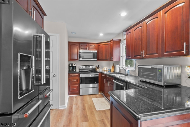 427 Shepperd Ln