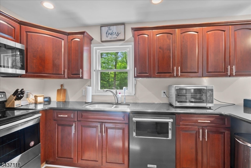 427 Shepperd Ln