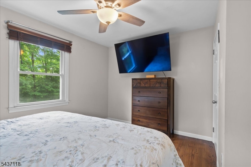 427 Shepperd Ln