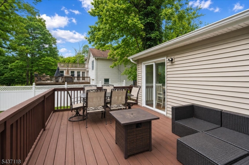 427 Shepperd Ln