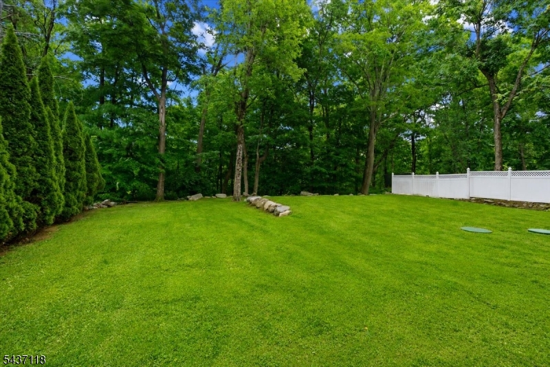 427 Shepperd Ln