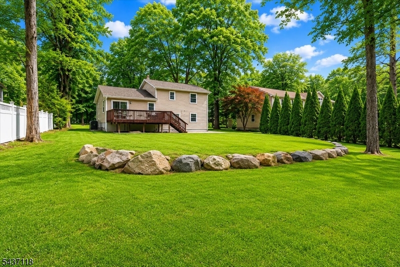 427 Shepperd Ln