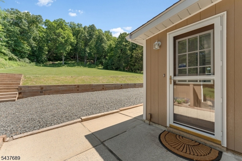 1813 Washington Valley Rd