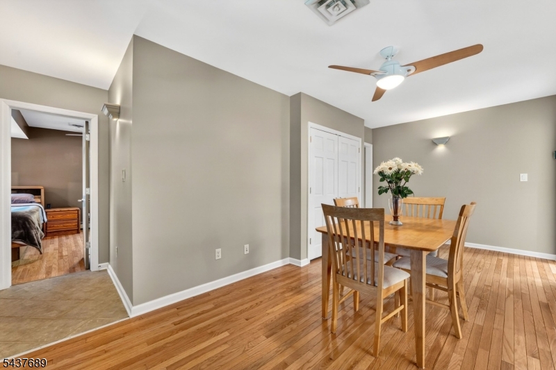1813 Washington Valley Rd