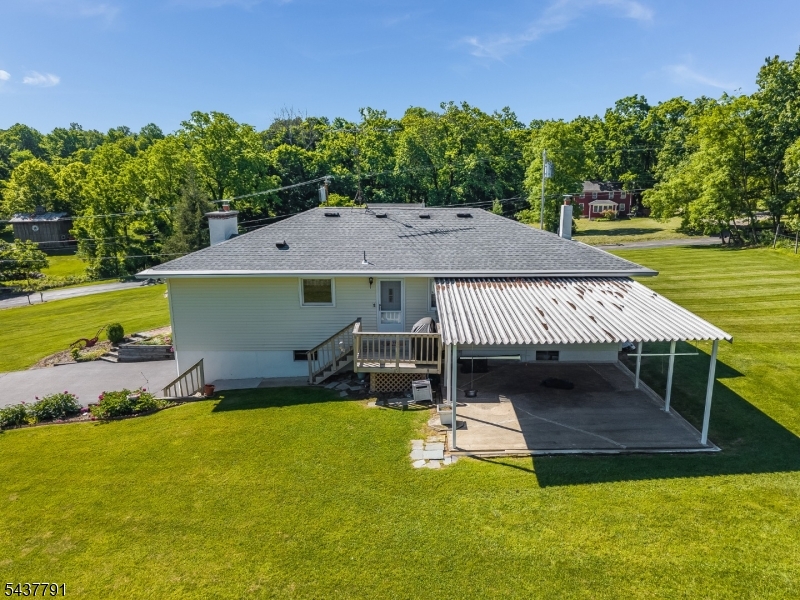 24 Hardscrabble Hill Rd