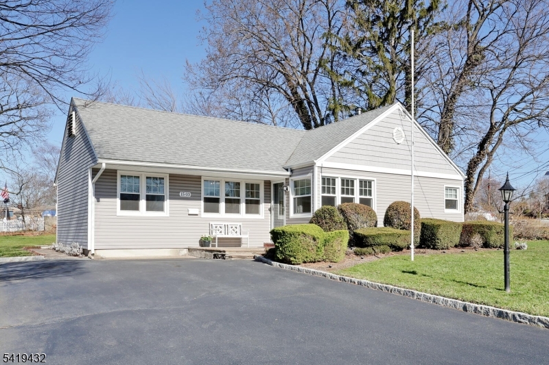 15 Everett Ter