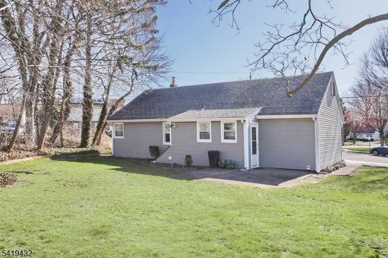 15 Everett Ter