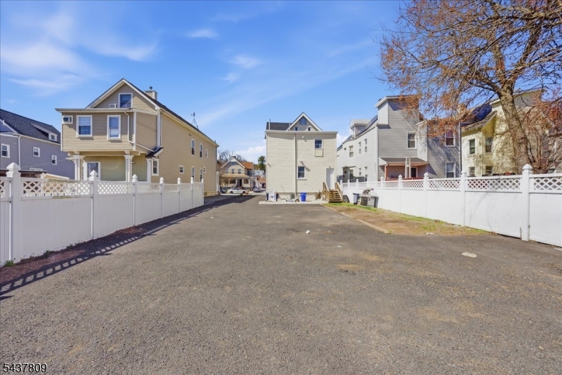 56 Ashland Ave