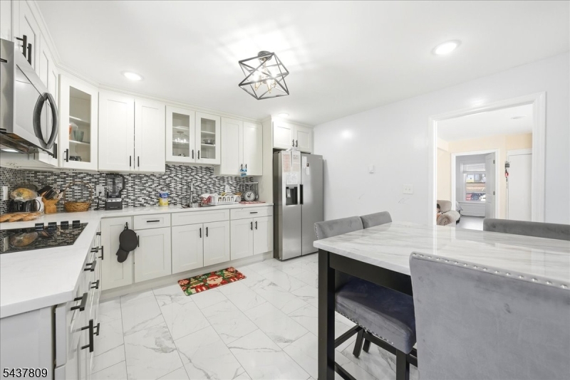 56 Ashland Ave
