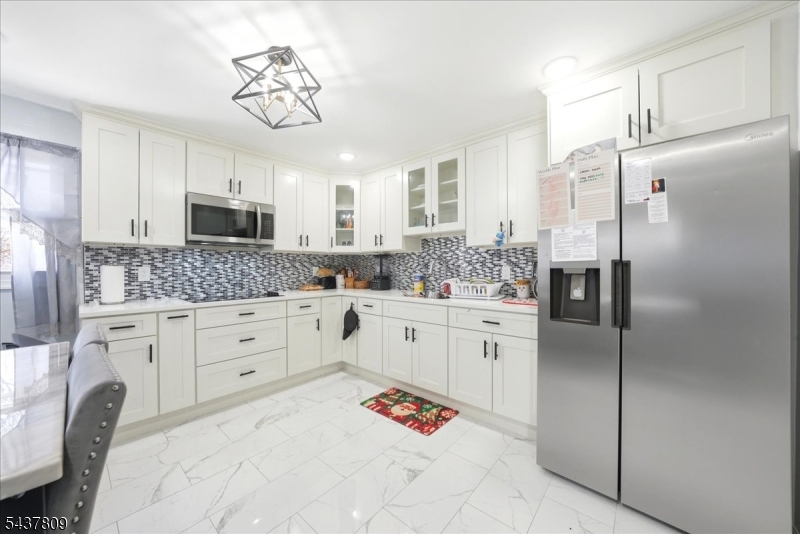 56 Ashland Ave