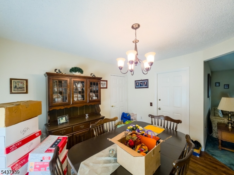 564 Old Nassau Rd