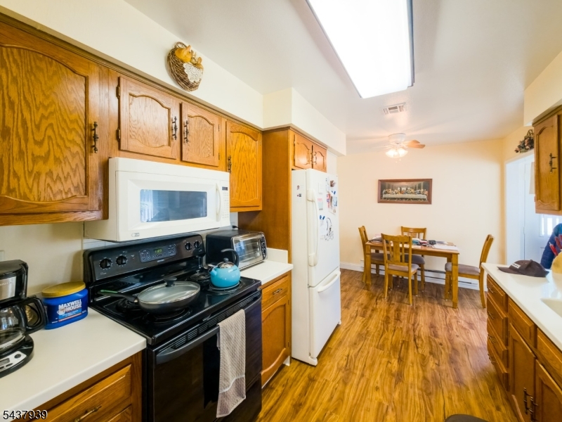 564 Old Nassau Rd