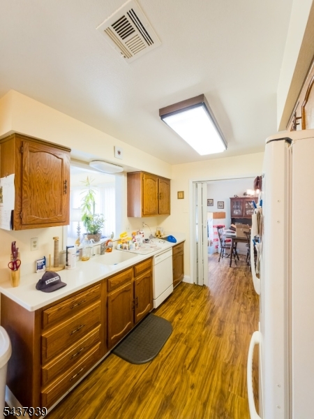 564 Old Nassau Rd