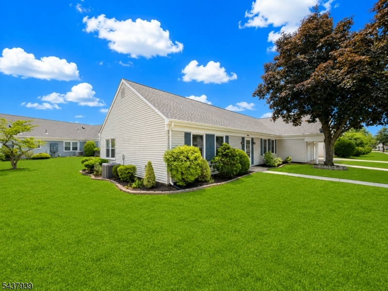 564 Old Nassau Rd