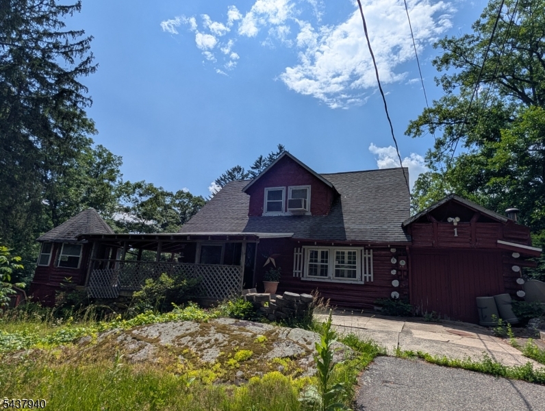 1 Poplar Grove Ter, West Milford Twp., 07480, 