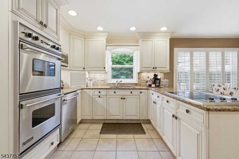 863 Papen Rd