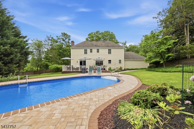 863 Papen Rd