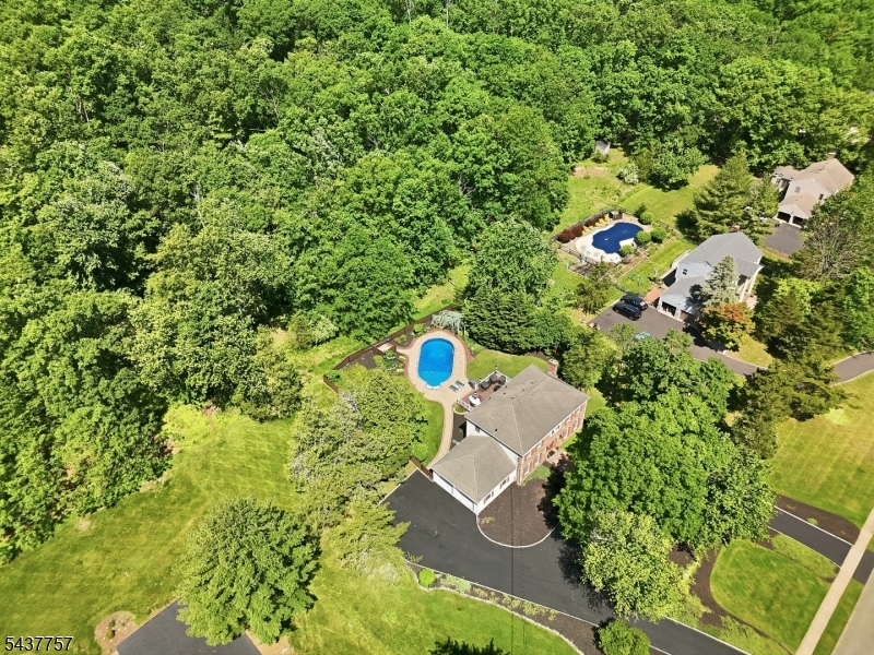 863 Papen Rd