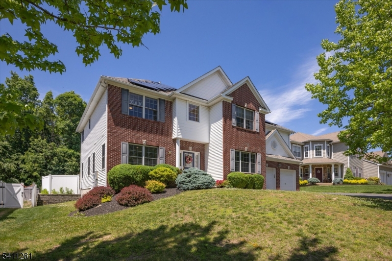 15 Winding Ridge Rd