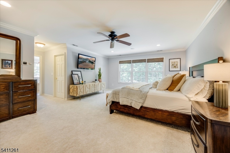 15 Winding Ridge Rd